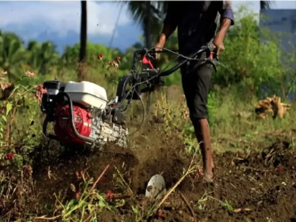 AG219_VIS_Power_weeder_4.webp